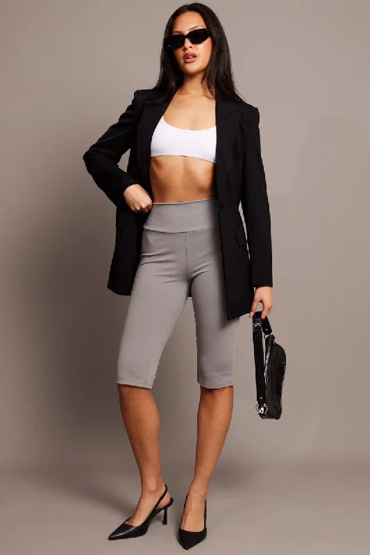 Fashionable Women's Outfit Grey Capri Leggings
