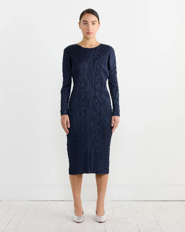 The Latest Fashion Trends MC Nov Dress in Dark Navy