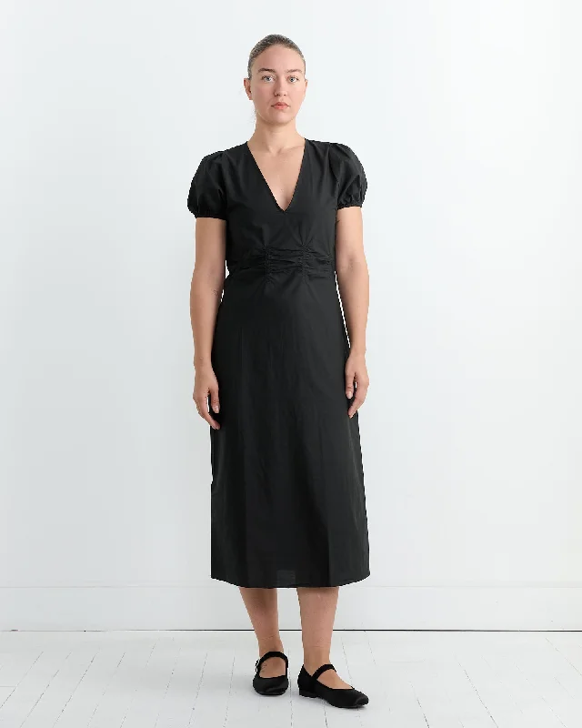 Bold Fashion Pinched Dress in Black