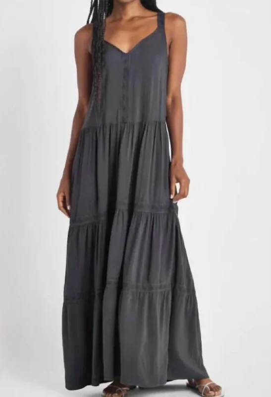 Feminine Soft - Hued Look Haven Dress In Lead
