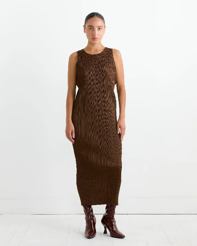 Trendy Styles NC Basics 4 Dress in Brown