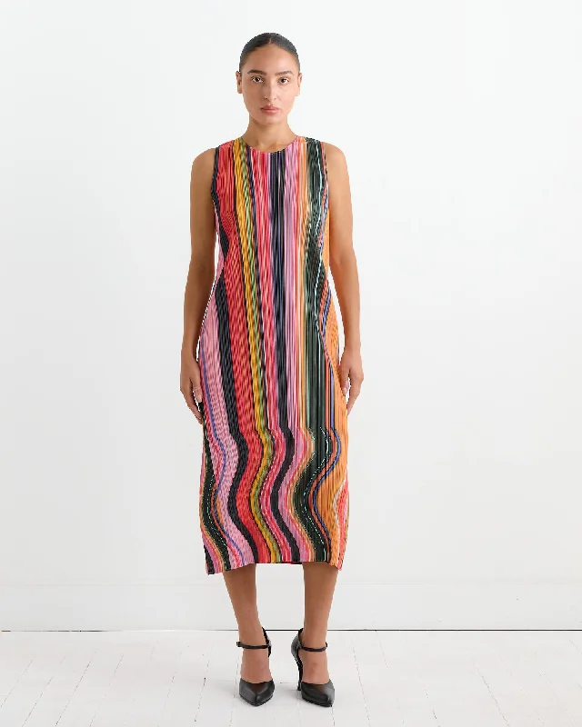 Fashion Forward Warp Dress in Pink